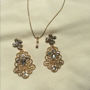 ⭐️SALE⭐️Earrings and Necklace